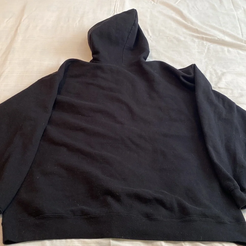 Walking Dead: World Beyond XL Black Zip Up Hoodie - Picture 3 of 3